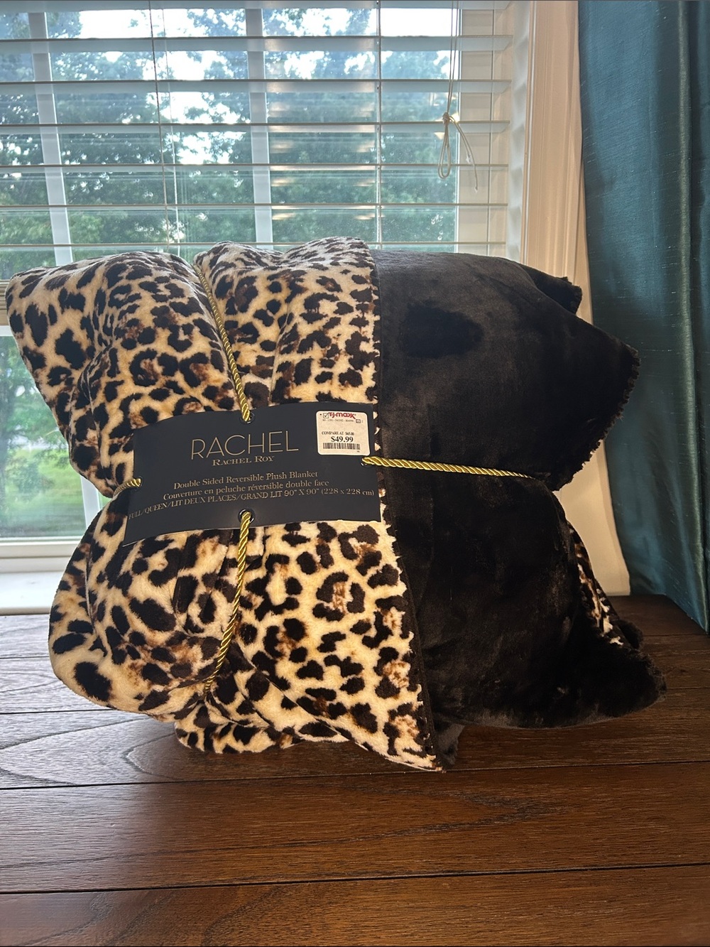 RACHEL Rachel Roy Leopard and Black Reversible Plush Throw